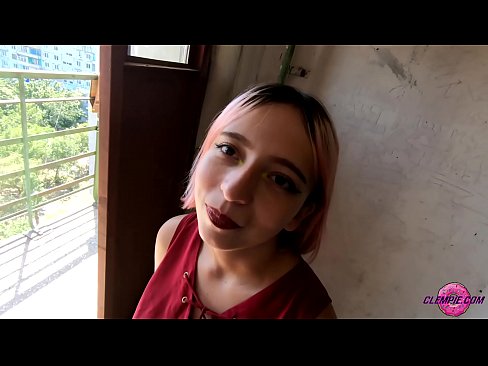 ❤️ دانش آموز حسی یک غریبه را در بیرون می مکد - تقدیر روی صورتش ️ فیلم مقعد در fa.porn-mz-com.ru ️❤